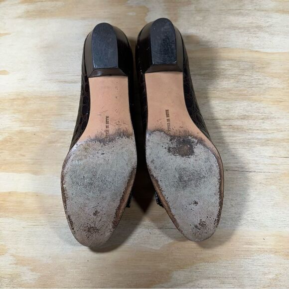 Salvatore Ferragamo Brown Low Heels  with Crocodile Pattern Women’s Size 6 - Picture 7 of 8